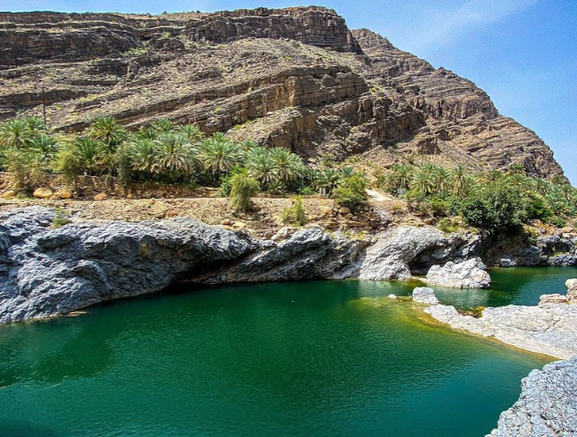 Wadi Al Arbeieen Adventure – Bimmah Sinkhole – White Sand of Fins Beach – Back to Muscat
